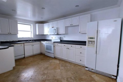 Купить кондоминиум в Авентура, Флорида 2 спальни, 120.77м2, № 1694133 - фото 4