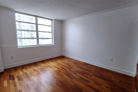 Купить кондоминиум в Авентура, Флорида 2 спальни, 120.77м2, № 1694133 - фото 12