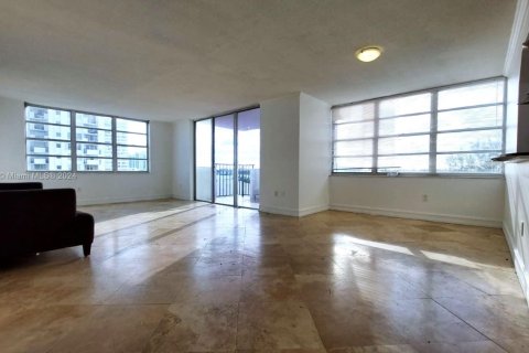 Купить кондоминиум в Авентура, Флорида 2 спальни, 120.77м2, № 1694133 - фото 3