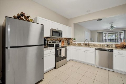 Adosado en venta en Brandon, Florida, 3 dormitorios, 159.61 m2 № 1651650 - foto 10