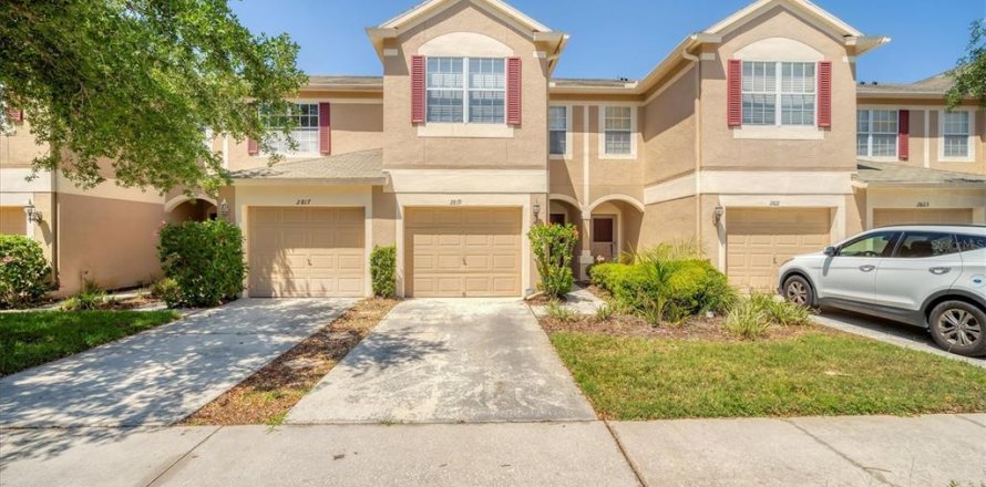 Adosado en Brandon, Florida 3 dormitorios, 159.61 m2 № 1651650