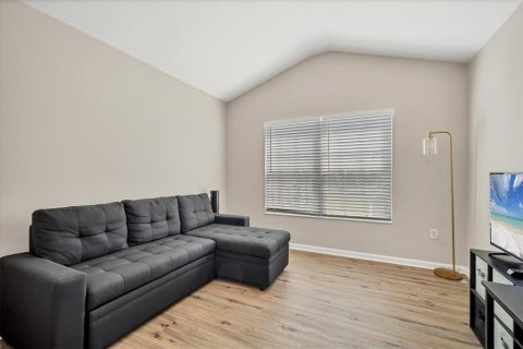 Adosado en venta en Brandon, Florida, 3 dormitorios, 159.61 m2 № 1651650 - foto 17