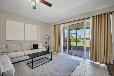 Adosado en venta en Brandon, Florida, 3 dormitorios, 159.61 m2 № 1651650 - foto 5