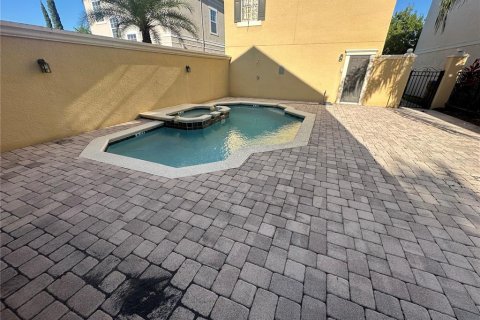Casa en alquiler en Four Corners, Florida, 4 dormitorios, 267.09 m2 № 1805483 - foto 9