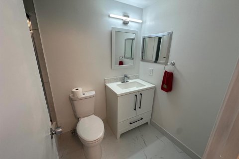 Condo in West Palm Beach, Florida, 1 bedroom  № 2242298 - photo 7