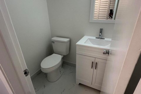 Condo in West Palm Beach, Florida, 1 bedroom  № 2242298 - photo 9