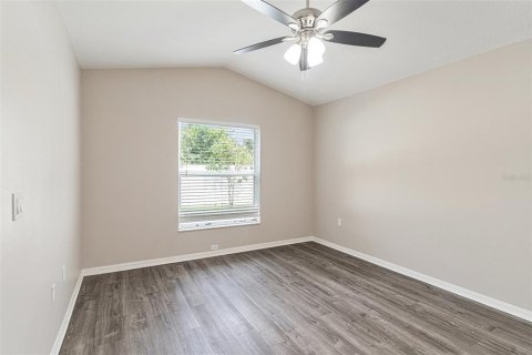 House in Brandon, Florida 3 bedrooms, 141.86 sq.m. № 1846912 - photo 18