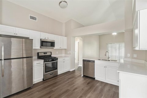 House in Brandon, Florida 3 bedrooms, 141.86 sq.m. № 1846912 - photo 11