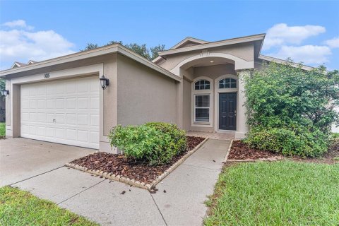House in Brandon, Florida 3 bedrooms, 141.86 sq.m. № 1846912 - photo 2
