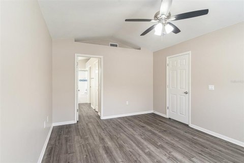 House in Brandon, Florida 3 bedrooms, 141.86 sq.m. № 1846912 - photo 14