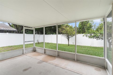 House in Brandon, Florida 3 bedrooms, 141.86 sq.m. № 1846912 - photo 24
