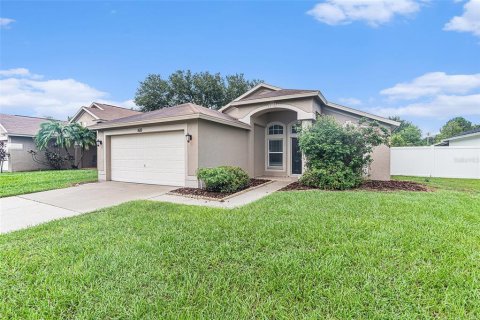 House in Brandon, Florida 3 bedrooms, 141.86 sq.m. № 1846912 - photo 1