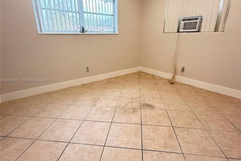 Villa ou maison à louer à Dania Beach, Floride: 2 chambres, 161.46 m2 № 1991335 - photo 5