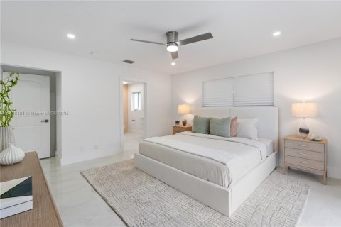 Casa en venta en Lighthouse Point, Florida, 3 dormitorios, 176.98 m2 № 1487128 - foto 17