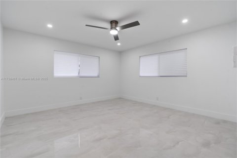 Casa en venta en Lighthouse Point, Florida, 3 dormitorios, 176.98 m2 № 1487128 - foto 22