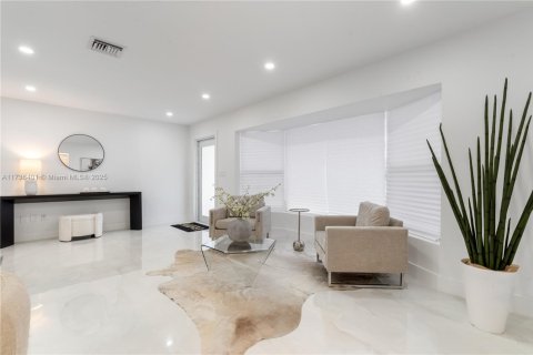Casa en venta en Lighthouse Point, Florida, 3 dormitorios, 176.98 m2 № 1487128 - foto 5