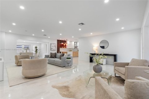 Casa en venta en Lighthouse Point, Florida, 3 dormitorios, 176.98 m2 № 1487128 - foto 8