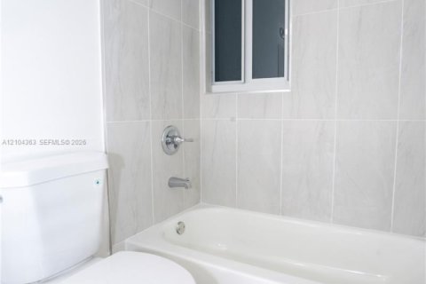 Immobilier commercial à vendre à Cooper City, Floride: 295.99 m2 № 2410795 - photo 13