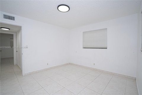 Immobilier commercial à vendre à Cooper City, Floride: 295.99 m2 № 2410795 - photo 14