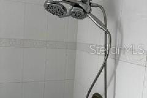 Casa en alquiler en Kissimmee, Florida, 4 dormitorios, 163.51 m2 № 1843700 - foto 23