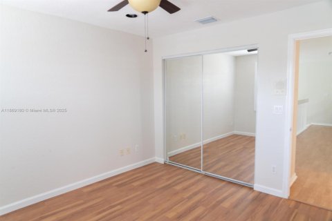 Villa ou maison à louer à Miramar, Floride: 5 chambres, 0.37 m2 № 1979383 - photo 24