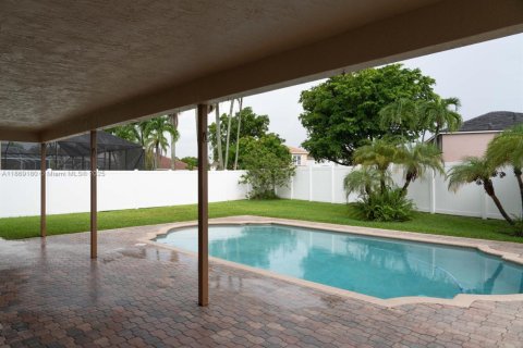 Villa ou maison à louer à Miramar, Floride: 5 chambres, 0.37 m2 № 1979383 - photo 25
