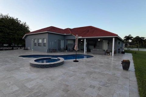 Villa ou maison à vendre à Loxahatchee Groves, Floride: 4 chambres, 264.96 m2 № 2271233 - photo 4