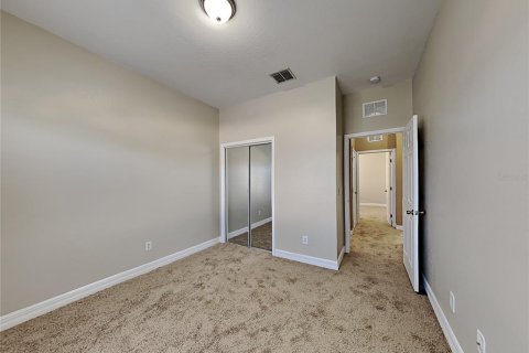 House in Poinciana, Florida 3 bedrooms, 116.03 sq.m. № 2123356 - photo 11