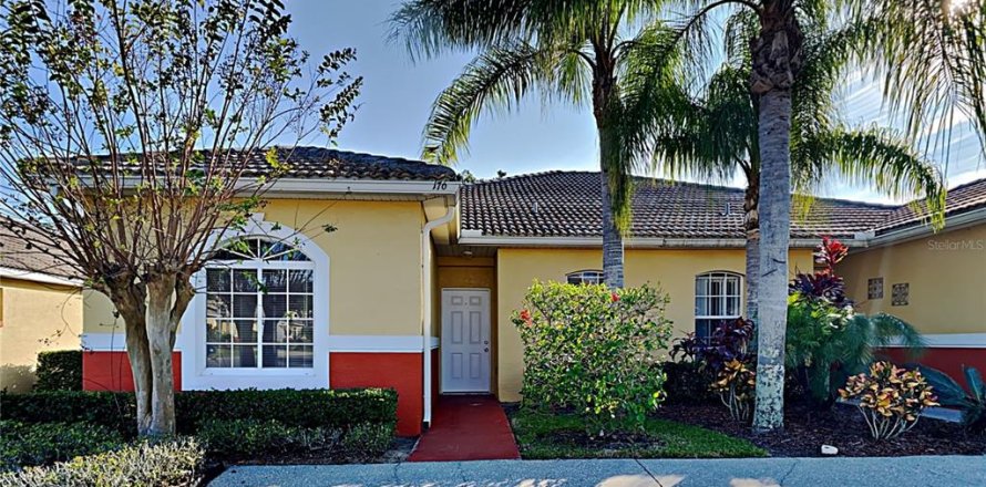 House in Poinciana, Florida 3 bedrooms, 116.03 sq.m. № 2123356