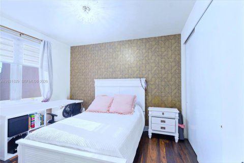 Touwnhouse à vendre à Doral, Floride: 4 chambres, 215.25 m2 № 2169899 - photo 19