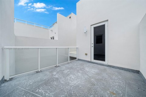 Touwnhouse à vendre à Doral, Floride: 4 chambres, 215.25 m2 № 2169899 - photo 22