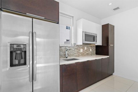 Touwnhouse à vendre à Doral, Floride: 4 chambres, 215.25 m2 № 2169899 - photo 27