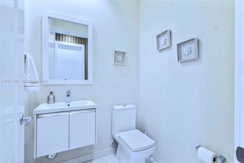 Touwnhouse à vendre à Doral, Floride: 4 chambres, 215.25 m2 № 2169899 - photo 29