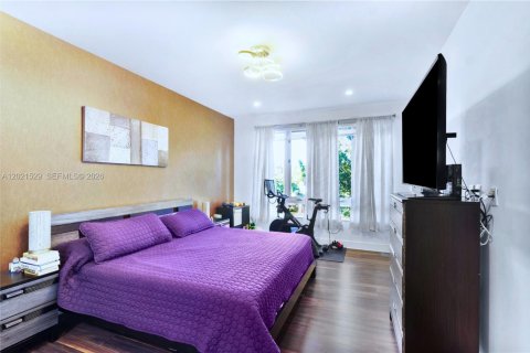 Touwnhouse à vendre à Doral, Floride: 4 chambres, 215.25 m2 № 2169899 - photo 14