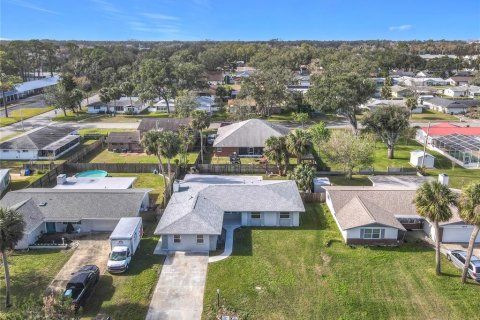 Villa ou maison à vendre à Daytona Beach, Floride: 4 chambres, 184.88 m2 № 2429301 - photo 2