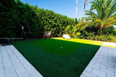 Casa en venta en Plantation, Florida, 5 dormitorios, 384.8 m2 № 2082506 - foto 12