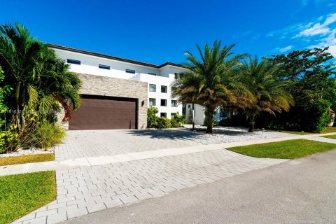 Casa en venta en Plantation, Florida, 5 dormitorios, 384.8 m2 № 2082506 - foto 3