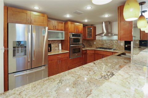 Condominio en venta en Hallandale Beach, Florida, 3 dormitorios, 172.43 m2 № 2011059 - foto 18