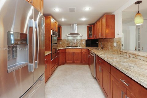 Condominio en venta en Hallandale Beach, Florida, 3 dormitorios, 172.43 m2 № 2011059 - foto 14