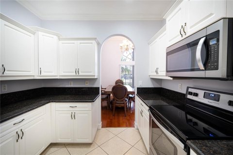 Купить виллу или дом в Норт-Порт, Флорида 10 комнат, 188.41м2, № 1628321 - фото 9