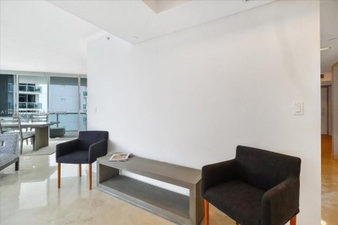 Condo in Sunny Isles Beach, Florida, 2 bedrooms № 2088550 - photo 8