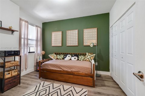 Adosado en venta en Hialeah, Florida, 3 dormitorios, 131.18 m2 № 2040484 - foto 27