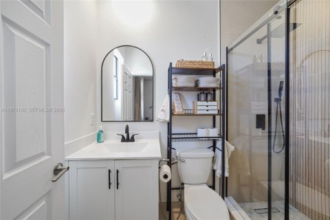 Adosado en venta en Hialeah, Florida, 3 dormitorios, 131.18 m2 № 2040484 - foto 24