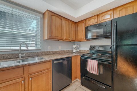 Copropriété à vendre à Sarasota, Floride: 2 chambres, 80.36 m2 № 1634647 - photo 4