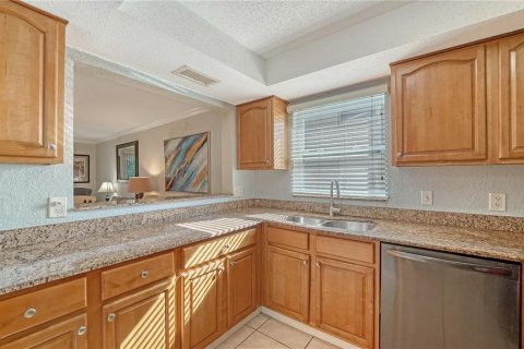 Copropriété à vendre à Sarasota, Floride: 2 chambres, 80.36 m2 № 1634647 - photo 3