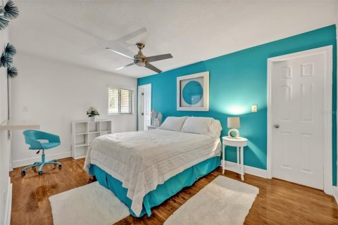 House in Orlando, Florida 3 bedrooms, 228.54 sq.m. № 1577193 - photo 23