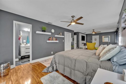 House in Orlando, Florida 3 bedrooms, 228.54 sq.m. № 1577193 - photo 16