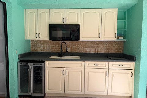 Casa en venta en Homosassa, Florida, 3 dormitorios, 192.03 m2 № 2200694 - foto 9