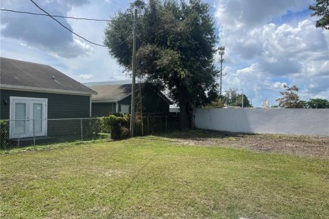 House in Orlando, Florida 2 bedrooms, 116.87 sq.m. № 1909477 - photo 13