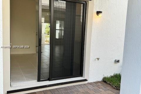 Touwnhouse à louer à Pembroke Pines, Floride: 3 chambres № 2003934 - photo 8